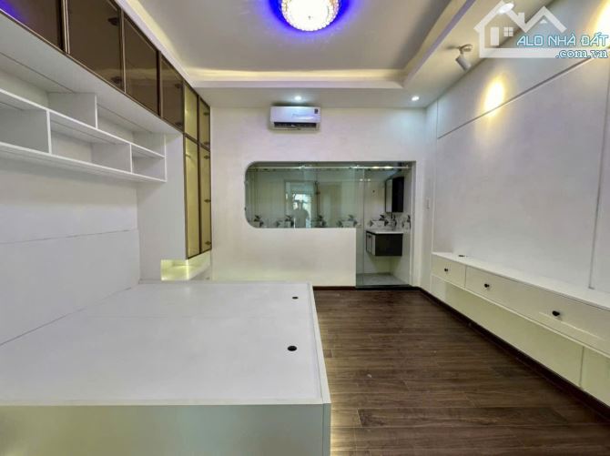 Bán nhà hẻm 7m 1979 Huỳnh Tấn Phát, Nhà Bè, DT 4 x18m, 3 lầu, St. Giá 9,8 tỷ - 7