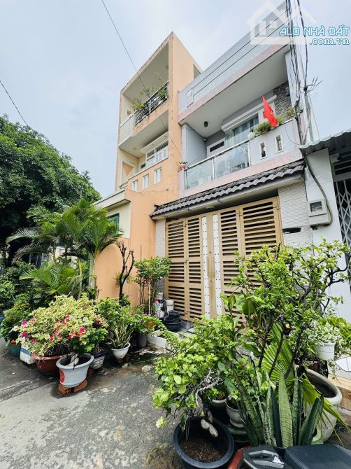 Nhà 64m2 - 2 tầng 3 phòng - đường 7m thông ngay coopmart bình tân - 7