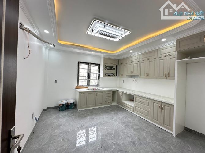 Cần chuyển nhượng căn nhà 5 tầng thang máy lô 22 lê hồng phong ngô quyền . - 7