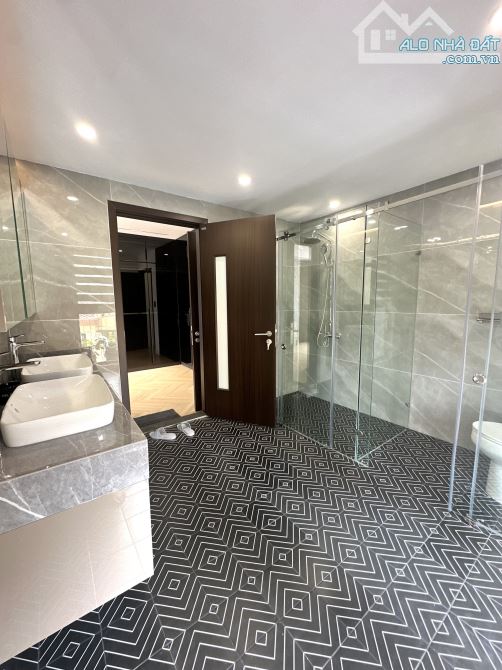 Bán Biệt thự sân vườn Long Biên 21,x tỷ 80m 5 tầng lô góc tặng nội thất - 7
