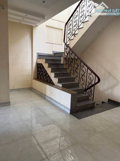 BÁN NHÀ 3TẦNG MẶT TIỀN KD_TRUNG MỸ TÂY 2A_DT 120m2(6x20) - 7