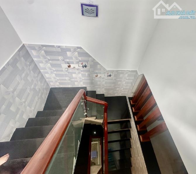 🌺🏡 Nhà 4 tầng 2 MẶT TIỀN đường TRẦN THỊ NĂM, Phường TCH,DT 120M² (6x20) đường 10m💰9,9 - 8