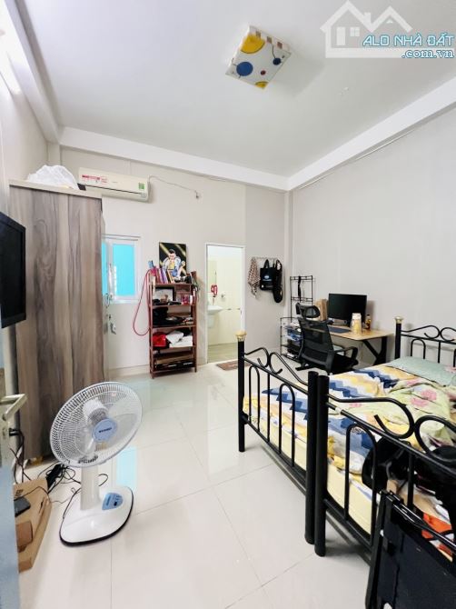 THOẠI NGỌC HẦU CHỦ 1 ĐỜI - 4 TẦNG BTCT ĐẸP - 5PN - HẺM 8M XE HƠI NÉ - 57m2. CHỈ 8.3 TỶ TL - 8