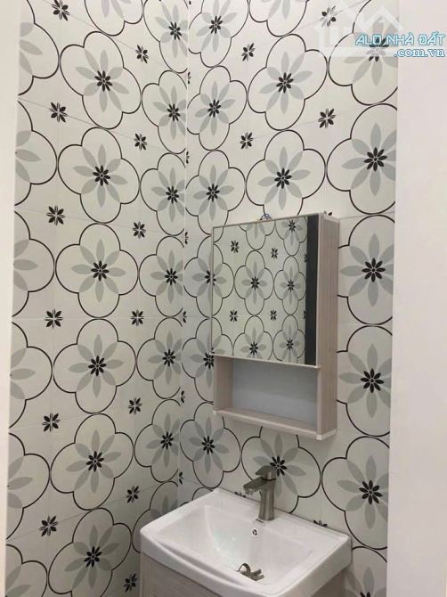 Chú 6 Bán gấp căn nhà ở Tân Thông Hội – Củ Chi. Cách QL22 chỉ 400m. DT 125m2, giá chỉ có 8 - 8