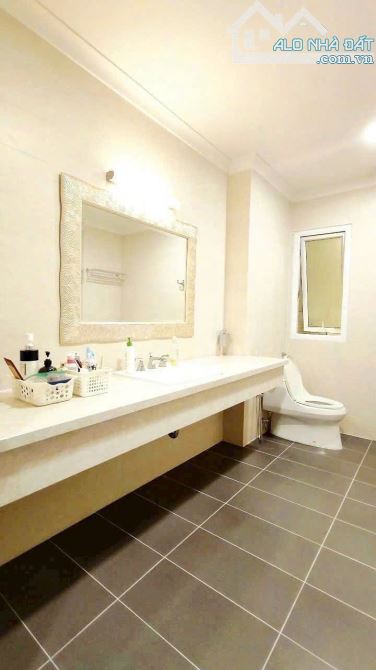 Bán biệt thự mặt tiền đường Nguyễn Thành Ý, Quận 1 khu yên tĩnh an ninh sang trọng bậc nhấ - 8