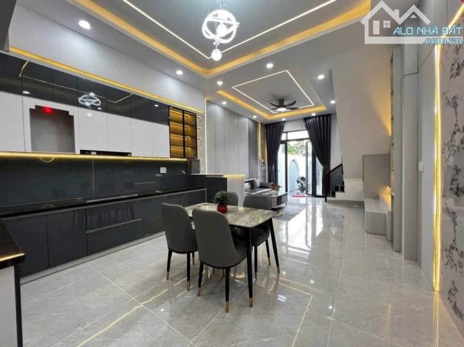 Bán nhà Phú Hòa – Công năng: 3PN, 3WC (2 WC khép kín), phòng khách, phòng thờ, bếp lớn - 8
