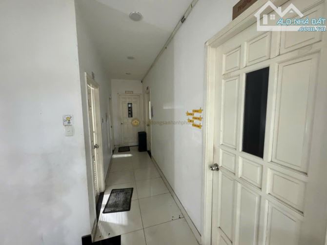 Chủ giảm 5 tỷ bán nhanh căn nhà hầm 4 tầng, KDC Nguyễn Hoàng, phường An Phú, 160m2 ngang 8 - 8