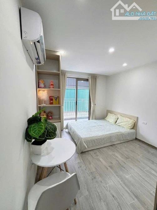 — 7 tầng thang máy/ 10 phòng full nội thất/ 60tr tháng/ 720 triệu năm - 9