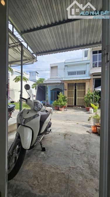 Bán nhà cấp 4 TĐC Hòn Rớ 1 Đường Phan Huy Ích !! √ Vị trí : cách biển chỉ 100m - 9