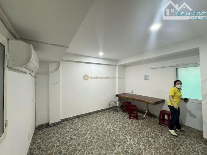 Chủ giảm 5 tỷ bán nhanh căn nhà hầm 4 tầng, KDC Nguyễn Hoàng, phường An Phú, 160m2 ngang 8 - 9