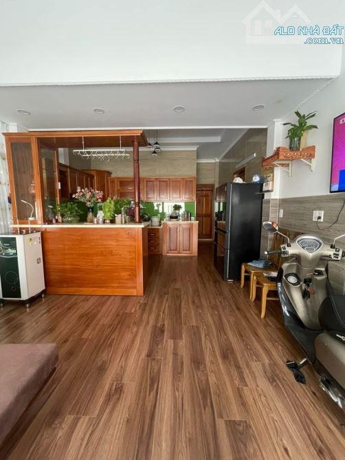 BÁN NHÀ GIÁ RẼ ĐƯỜNG GÒ Ô MÔI QUẬN 7 DIỆN TÍCH 168M2  GIÁ 10 TỶ 6. - 9