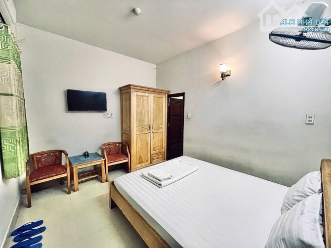 Khách Sạn 6tầng THANG MÁY đường LÊ VĂN KHƯƠNG phườngHT Q12 dt 125m2 Hẻm 7m THUNHẬP 80TR/TH - 9