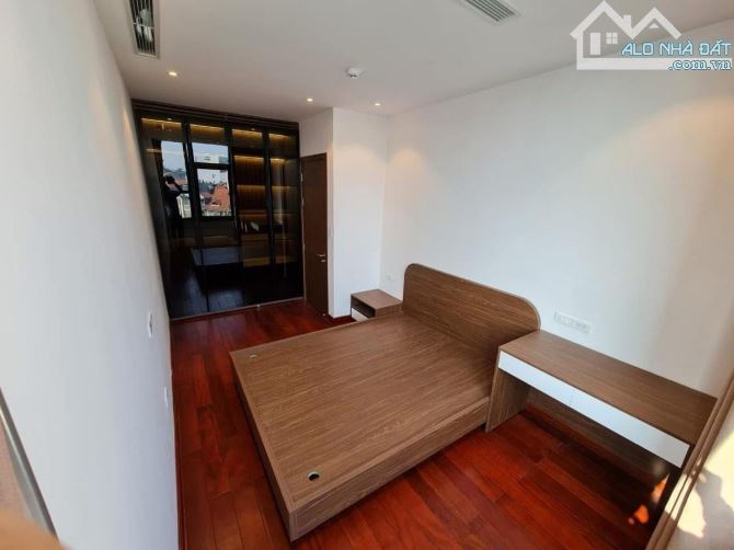 Mặt phố Hoàng Cầu 216m² - 9 tầng, MT 10.5m, View Hồ, Dòng tiền 3.6 tỷ/năm - 9