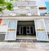 BÁN NHÀ 1 TRỆT 2 LẦU MẶT TlỀN TRẦN HOÀNG NA VỊ TRÍ ĐẸP ĐOẠN GẦN NGUYỄN VĂN CỪ