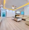 Tập thể 3 ngủ 2 vs đẹp như chung cư Tây Kết sử dụng 120m2 , ô tô đỗ chân cầu thang