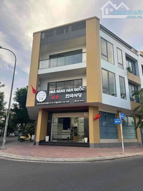 Nhà góc 3 lầu View công viên 181m2 mặt 12m khu phố Hàn cách đs 4 Thích Quảng Đức chỉ 20m - 1