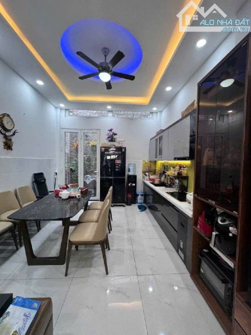 🔥Mặt tiền LÊ CAO LÃNG- TÂN PHÚ  - Diện tích: 4 x 19m(77m2) ‼️GIÁ: 11,8 tỷ TL