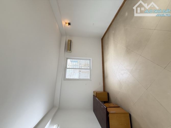 Bán nhà khu vực phố thụy khuê. Diện tích 33mx3tang
