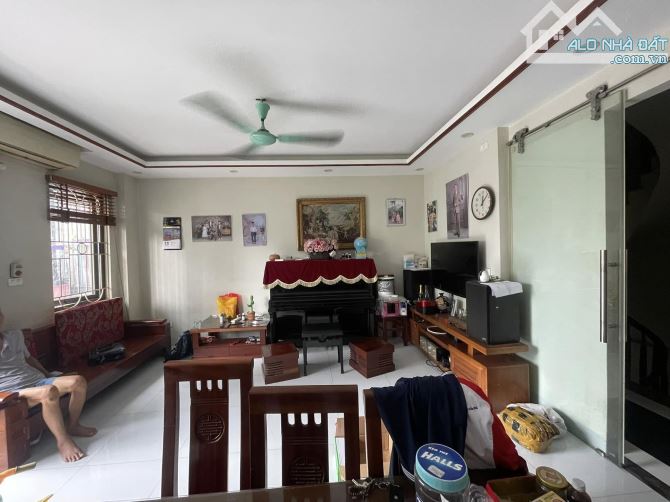 Đất dịch vụ Mỗ Lao 5 tầng thang máy, giá đầu tư