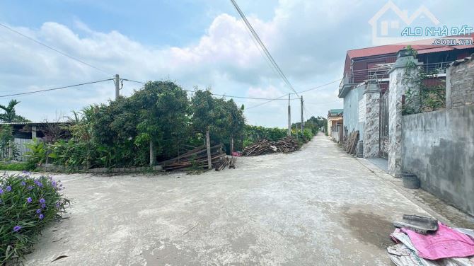 🛣 LÔ GÓC KIM ĐỘNG HƯNG YÊN - Ô TÔ TRÁNH - VỈA HÈ 3MÉT - MẶT TIỀN 5MÉT -GIÁ NHỈNH 3TỶ
