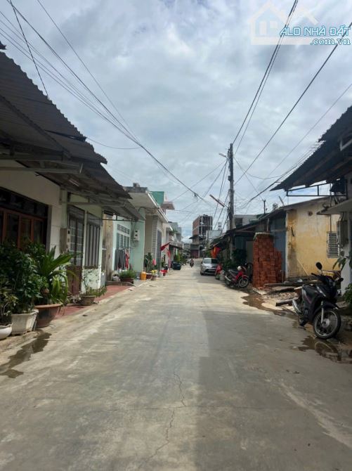 Nhà hẻm ôto Xô Viết Nghệ Tĩnh giá tốt