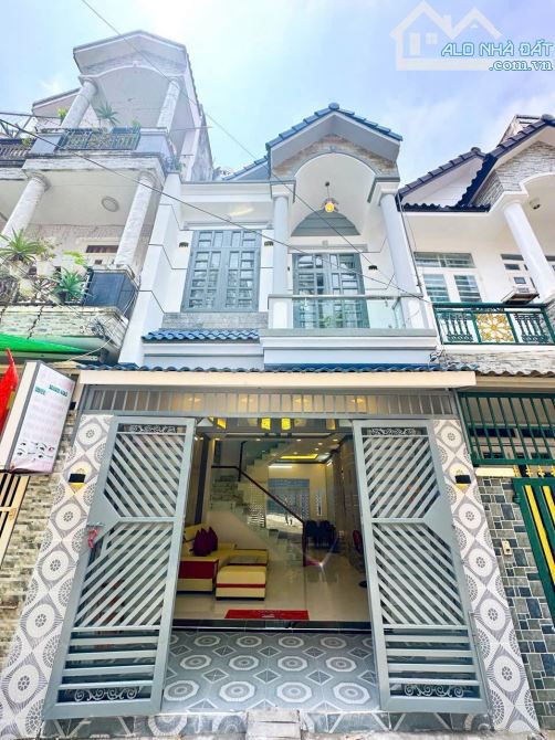Bán nhà mặt tiền hẻm xe hơi 6m, đường Đào Tông Nguyên, Nhà Bè