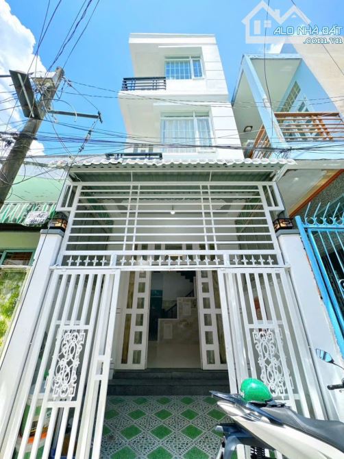 Nhà 2 lầu 4 phòng ngủ hẻm 41 Võ Trường Toản, Ninh Kiều - 2 tỷ 590 triệu