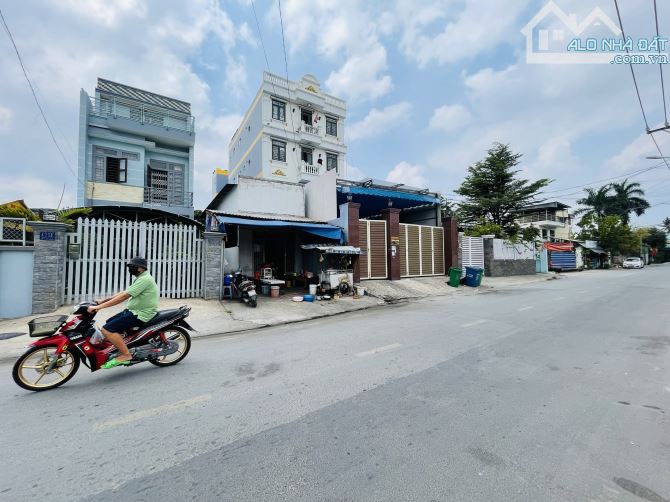 Bán đất Trường Thọ ngay vành đai 2 XPXD hầm +4 tầng HXH ĐS 11 DT 203m2 ngang 7.2m hậu 10m