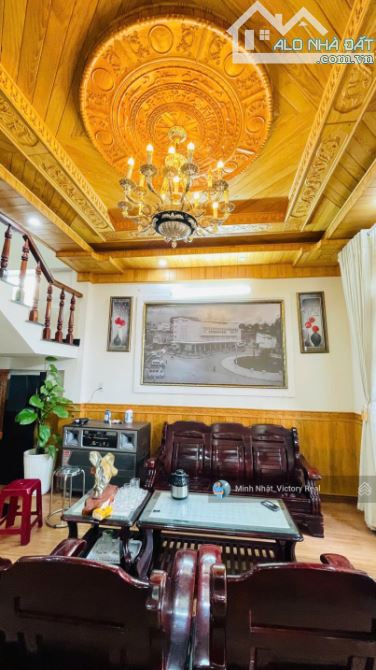 🔥 Bán nhanh nhà phố 2 mặt tiền – ngang 13m, 6 phòng ngủ, P.09, Đà Lạt 🔥