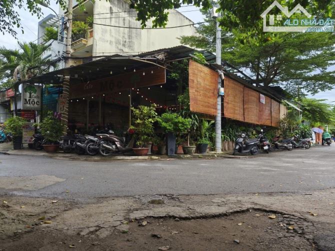 Bán Gấp Lô Đất HXH 10m, Đường Nguyễn Gia Trí (D2), Bình Thạnh, DT 8.5 x 20m, Giá 33.6 Tỷ