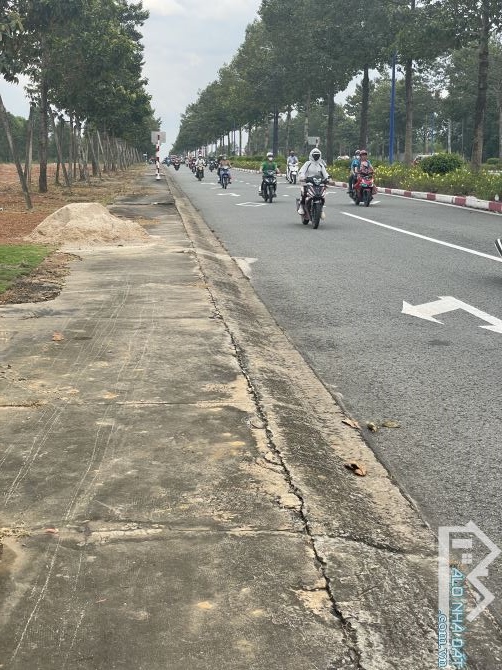 BÁN NỀN ĐẤT 150m2 SHR MT GẦN ĐƯỜNG VÀNH ĐAI 4 LỘ GIỚI 80m GIÁ 800TRIỆU