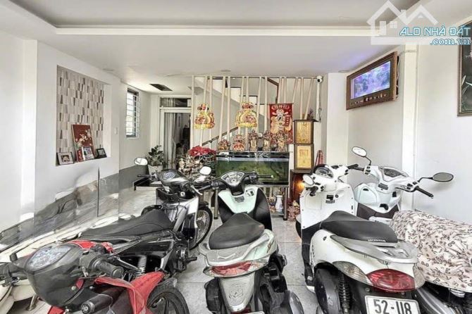 Bán nhà hẻm xe hơi, Hoàng Hoa Thám, Bình Thạnh, 50 m² (4m x 13m) - Giá 12.9 tỷ TL
