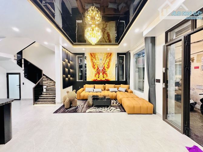 Bán Nhà Lô Góc 4 Tầng Chùa Hàng Lê Chân 52m giá chỉ 4,99 tỷ