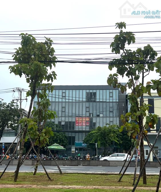 BÁN ĐẤT 10x20 MẶT TIỀN ĐƯỜNG LƯƠNG ĐỊNH CỦA Q.2 GIÁ 90 TỶ