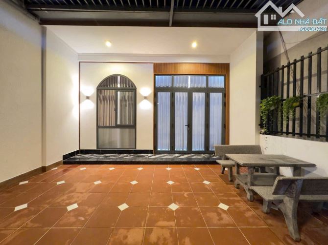 BÁN NHÀ ĐẸP GẦN CHỢ KP4 TRẢNG DÀI  📍 Vị trí: Gần chợ Văn Phòng Kp4, ra ngã tư Nguyễn Khuy