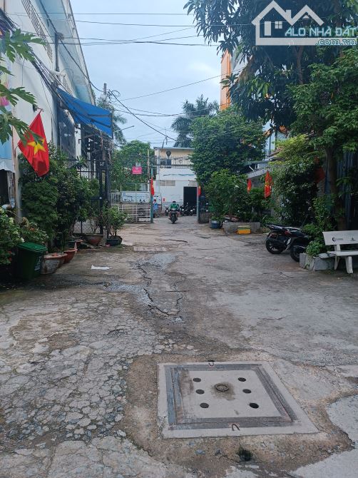 Bán nhà MT Nguyễn Nghiêm Tân Phú 4.3x19m đúc lửng 2 lầu (gần Âu Cơ - Thoại Ngọc Hầu)