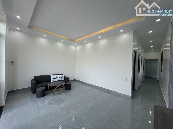 Bán nhà c4 2 phòng ngủ, DT SD 80m2 tại Văn Xá, Quốc Tuấn, An Dương