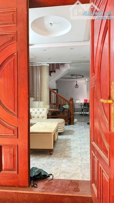 Cho thuê nhà nguyên căn ngõ 71 Thanh Lân, 50m2 x 3 tầng, 4 ngủ, 3 wc,  9 triệu/tháng.
