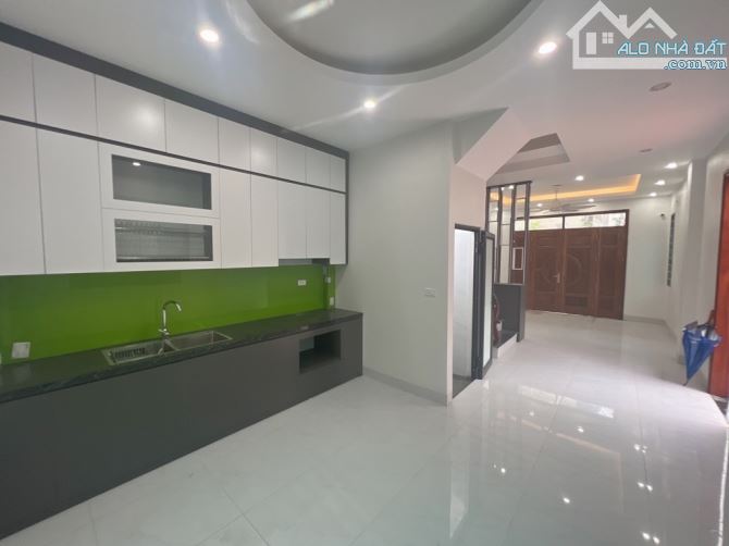 BÁN NHÀ CẦU CỐC - TÂY MỖ - LÔ GÓC - NGÕ THÔNG Ô TÔ - 40M X 5 TẦNG - GIÁ 6,85 TỶ