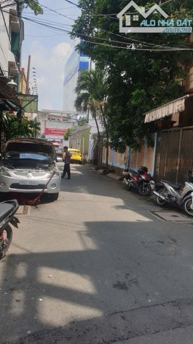 CHỦ MUỐN BÁN NHANH TÂN PHÚ – LŨY BÁN BÍCH - HXH 4 CHỖ VÀO NHÀ - VỊ TRÍ CỰC ĐẸP – DT 64 M2