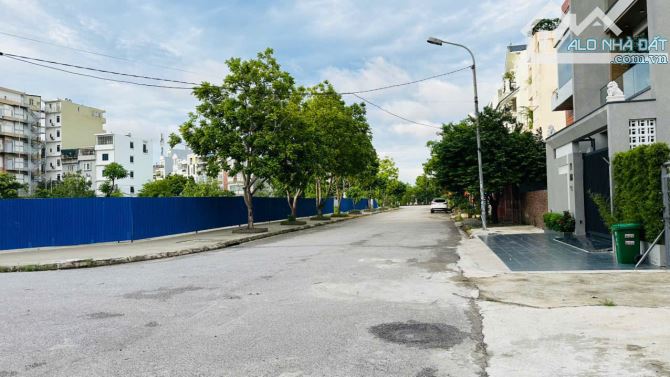 Khu phân lô Lê Hồng Phong - 170m2 - lô góc - 3 mặt thoáng - đường 15m - giá tốt 110 tr/m2