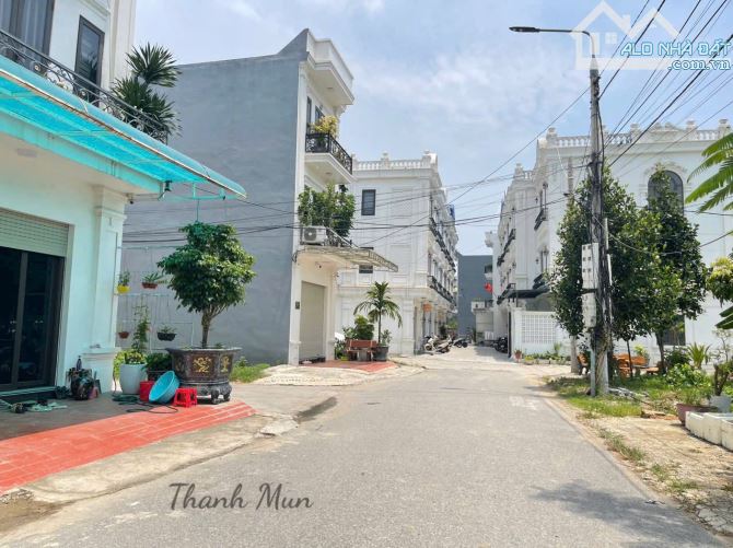 Ms Linh- Bán lô góc đường 2 ô tô tránh nhau ngay chung cư Quỳnh Hoàng, Nam Sơn