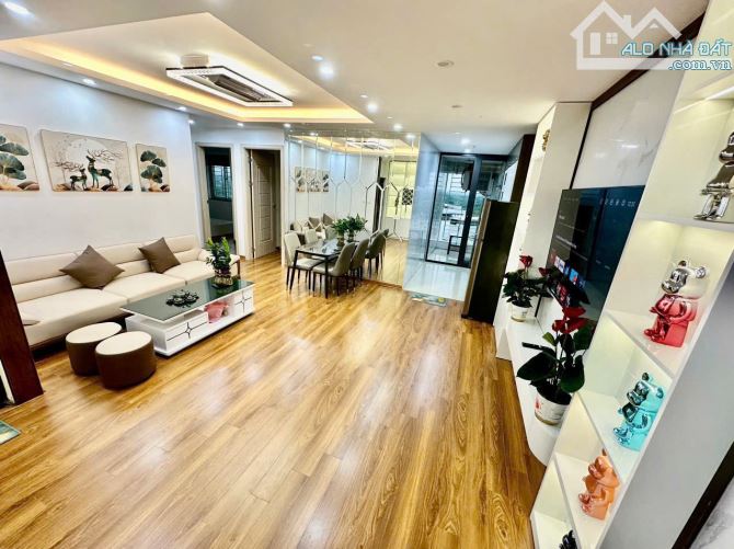 Bán nhà Việt Hưng, Long Biên, Lô góc hướng mát, dt: 78m2, giá: 3.5 tỷ