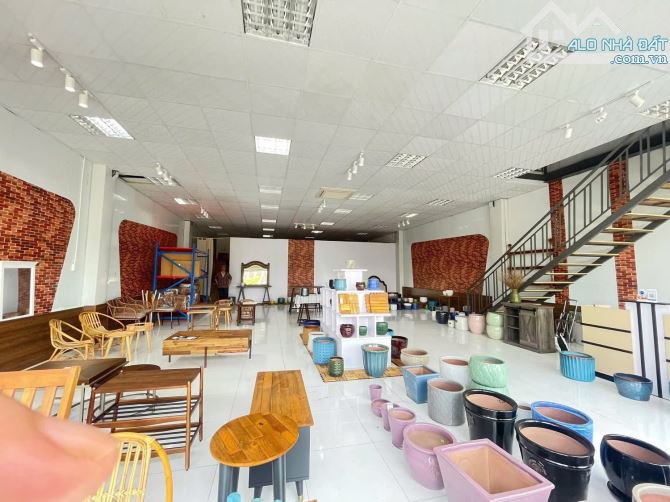 Cho thuê nhà mặt tiền NGAY GẦN NGUYỄN VĂN LINH - Ngang 6m