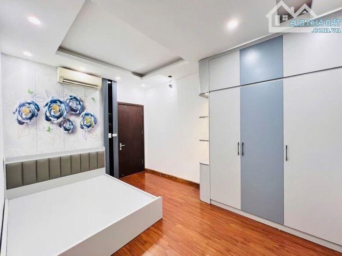 CHÍNH CHỦ GỬI BÁN NHÀ ĐẠI MỖ 42m2 GIÁ CHỈ HƠN 5 TỶ