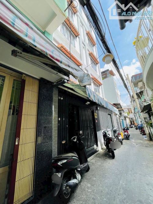 CHÍNH CHỦ BÁN NHÀ 5 LẦU TÔN ĐẢN Q.4 LÔ NHÌ HẺM 3M5 DTSD 150M2 NGANG 8 CHỈ NHỈNH 6TỶ XÍU