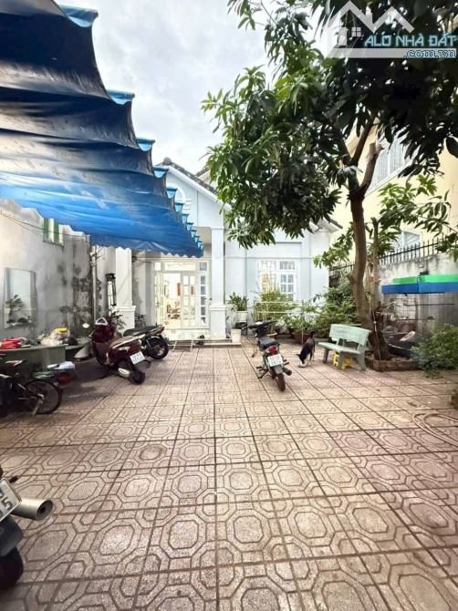 Nhỉnh 11tỷ9TL Bán nhà 1trệt 1Lửng 10 x 26 ngay đường Đồng Khởi vị trí vàng khuDC Tam Hiệp