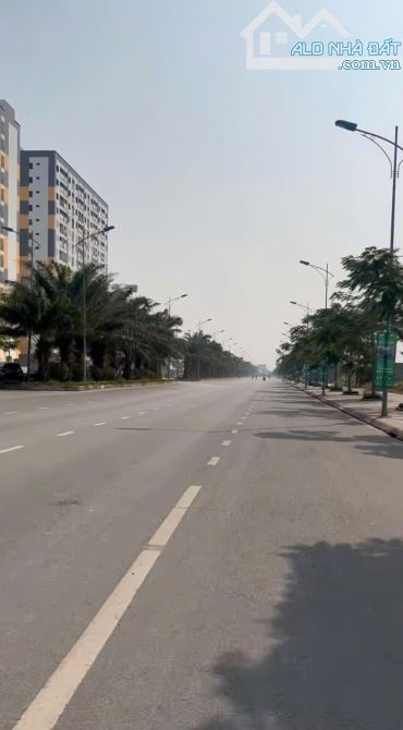 Bán lô đất mặt thôn Trạm Bạc vị trí kinh doanh buôn bán 110m giá chỉ 4,7x tỷ