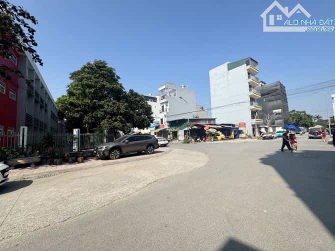 TRẦN ĐĂNG KHOA-CỔ LINH NHÀ DÂN XÂY CỰC CHẮC CHẮN, NGÕ Ô TÔ THÔNG, CÁCH ĐÚNG 1 NHÀ RA MẶT P