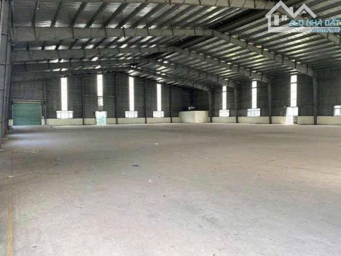 CHO THUÊ KHO XƯỞNG NGOÀI KCN QUẾ VÕ 1 / DT 1.120m2 KHUNG THÉP ZAMIL TRẠM ĐIỆN RIÊNG